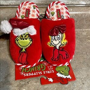 Grinch Girls Slippers Size 13-1 New